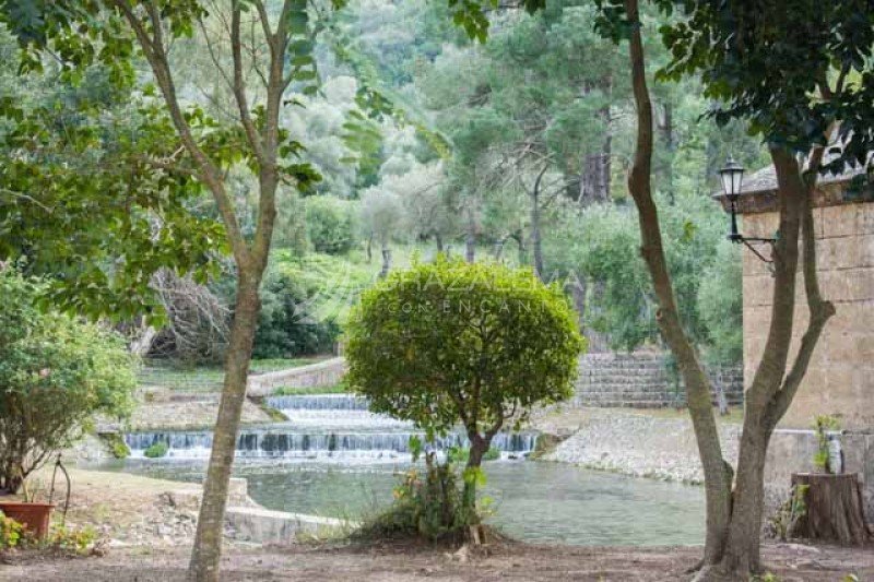 Restos Fortaleza del Tempul y Nacimiento del Agua Imagen